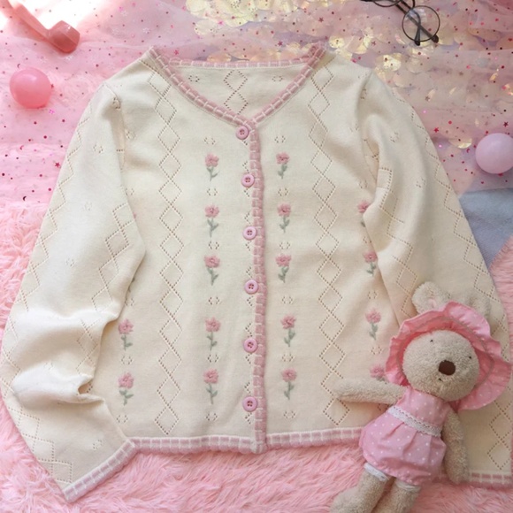 Cute Embroidered Sweater - Picture 3 of 5